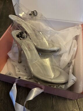 Clear competition heels 4.5”